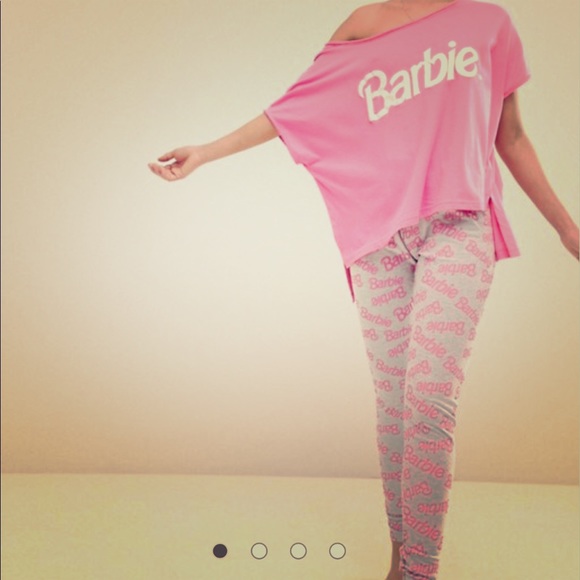 Barbie Other - Women's BARBIE pj set *bnwt*